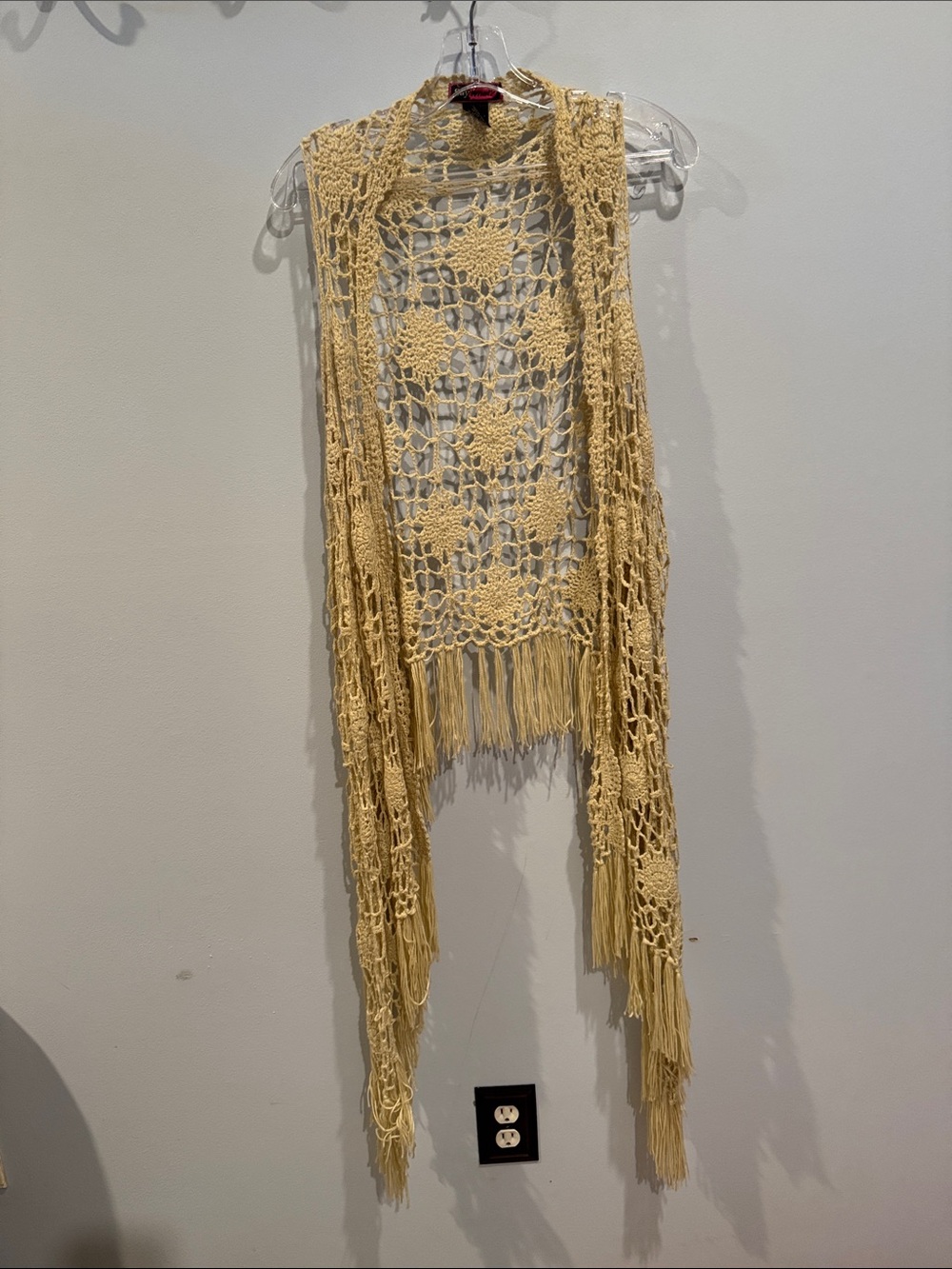 Say What? boho-styled crochet vest open-front floral pattern with fringe Sz L